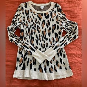 Women’s animal print sweater size large